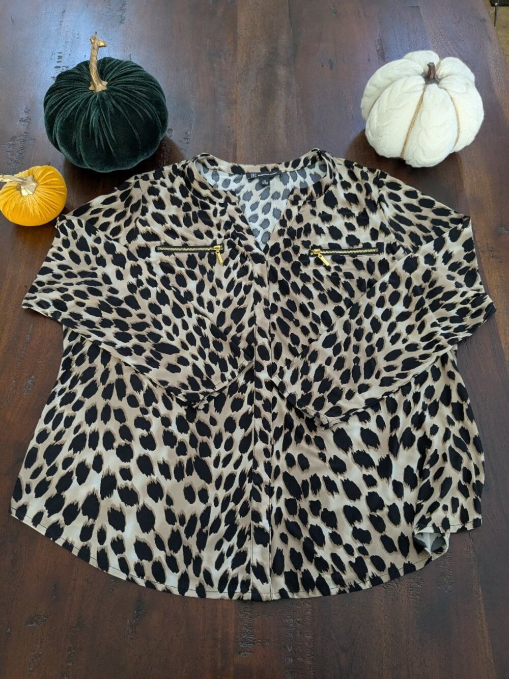 INC International Concepts Leopard Print V-Neck Top Size 1X